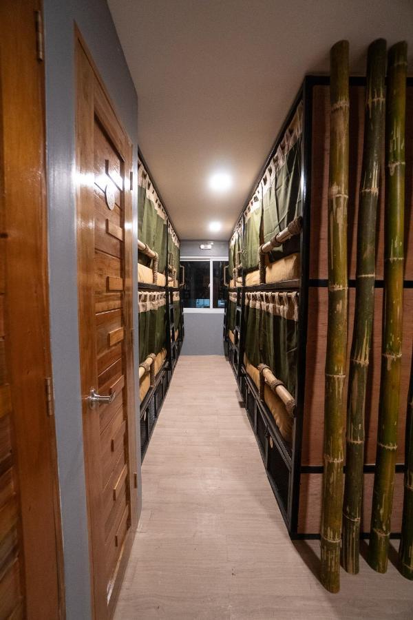 Bambam Hostel Coron Εξωτερικό φωτογραφία